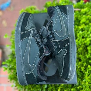 Travis Scott phantom size 12